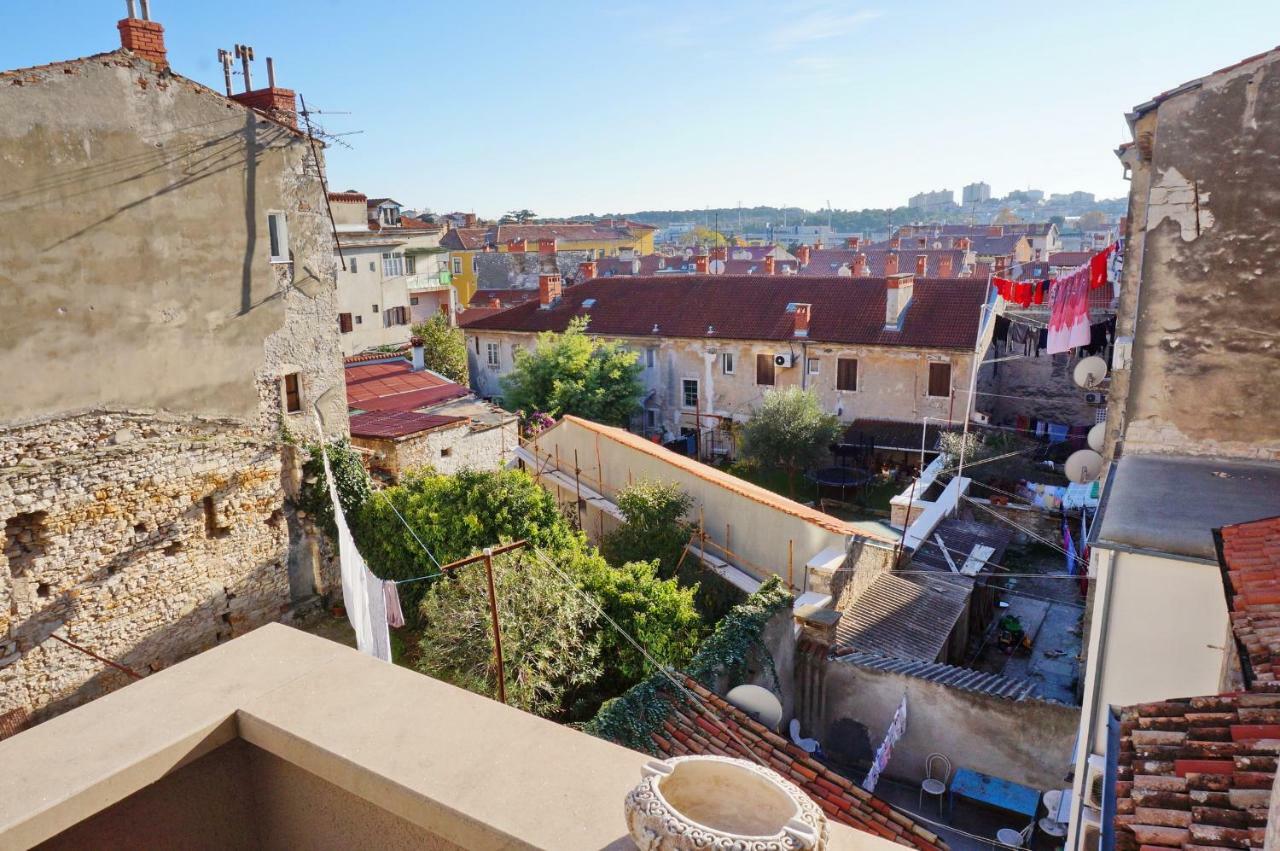 Apartments Epulon Pula Exterior photo